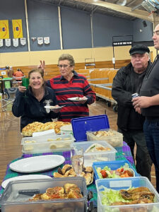 Lunchtime - Kerry, Karyn, Geoff & Ben